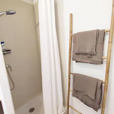 T1 Renove A Lägenhet