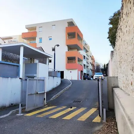 Lägenhet T1 Renove A Nîmes